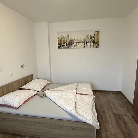 Tereza Πανσιόν Veľký Meder